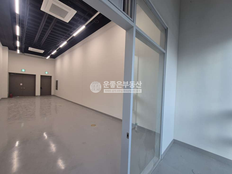 충남 아산시 탕정면 용두리 695 더콜럼버스동 남향.제조업드라이브인.냉난방기완비.즉시입주 월세 매물번호 10085 사진 5