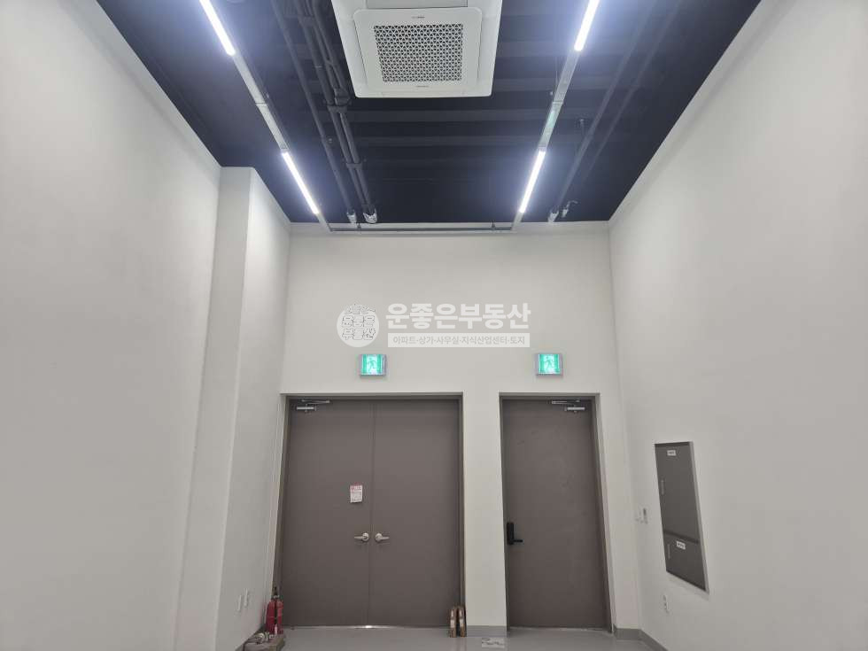 충남 아산시 탕정면 용두리 695 더콜럼버스동 남향.제조업드라이브인.냉난방기완비.즉시입주 월세 매물번호 10085 사진 9