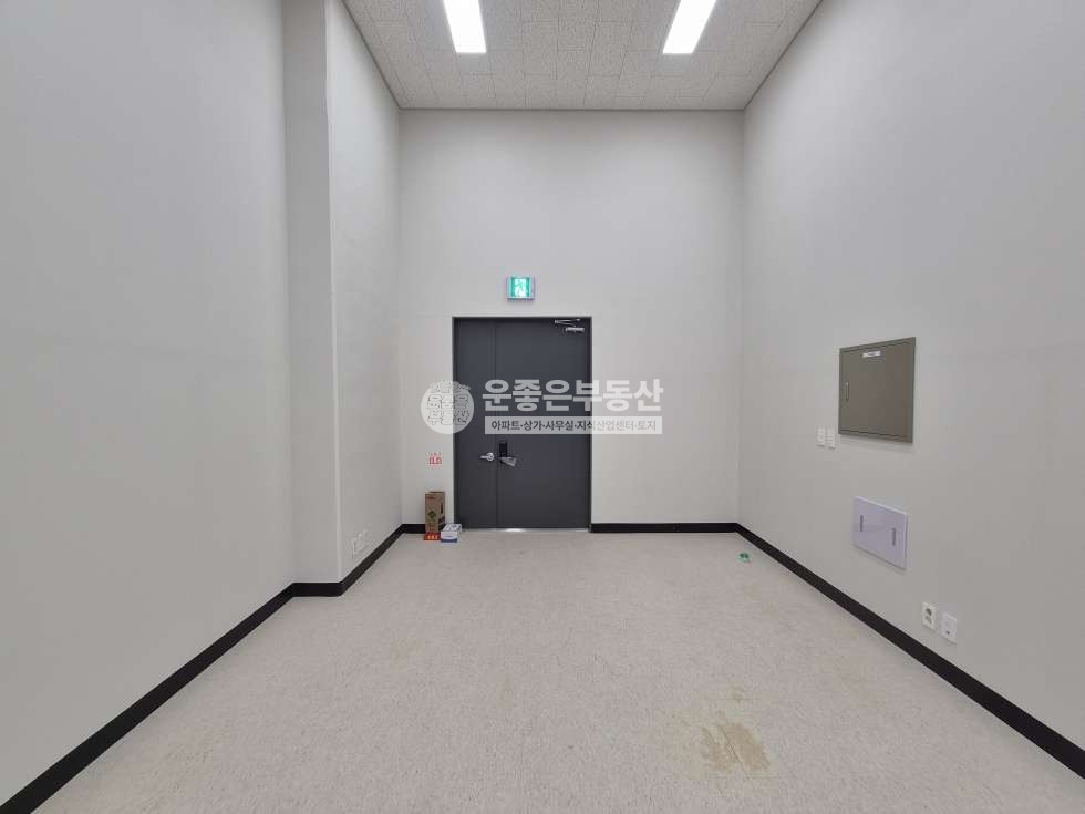 충남 아산시 탕정면 용두리 696 주건축물제1동 외부테라스완비.즉시입주.냉난방기완비.바닥천장완비 월세 매물번호 10140 사진 3